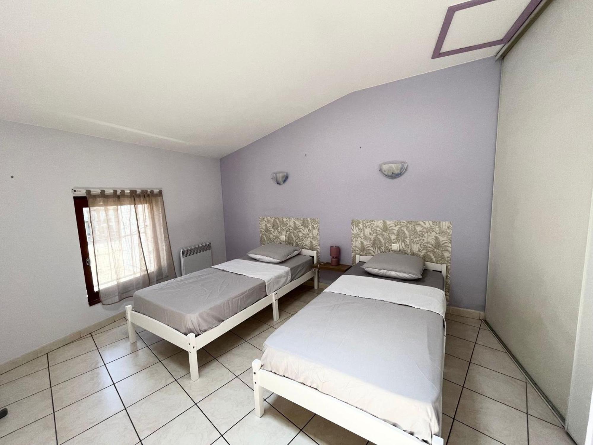 Holiday home Charme Et Confort Villeneuve-les-Beziers